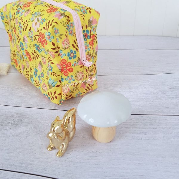 trousse de toilette soleil d'été